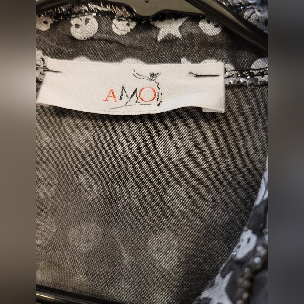 AMO  Denim Grey Button Up - M - Picture 2 of 7